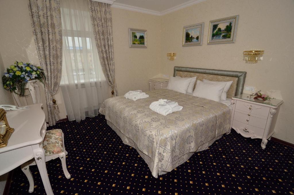 Hotel Ukraine Rivne Exterior photo